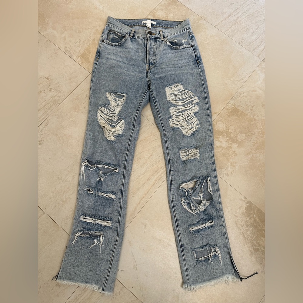 Alice and Olivia size 25 distressed jeans straight leg